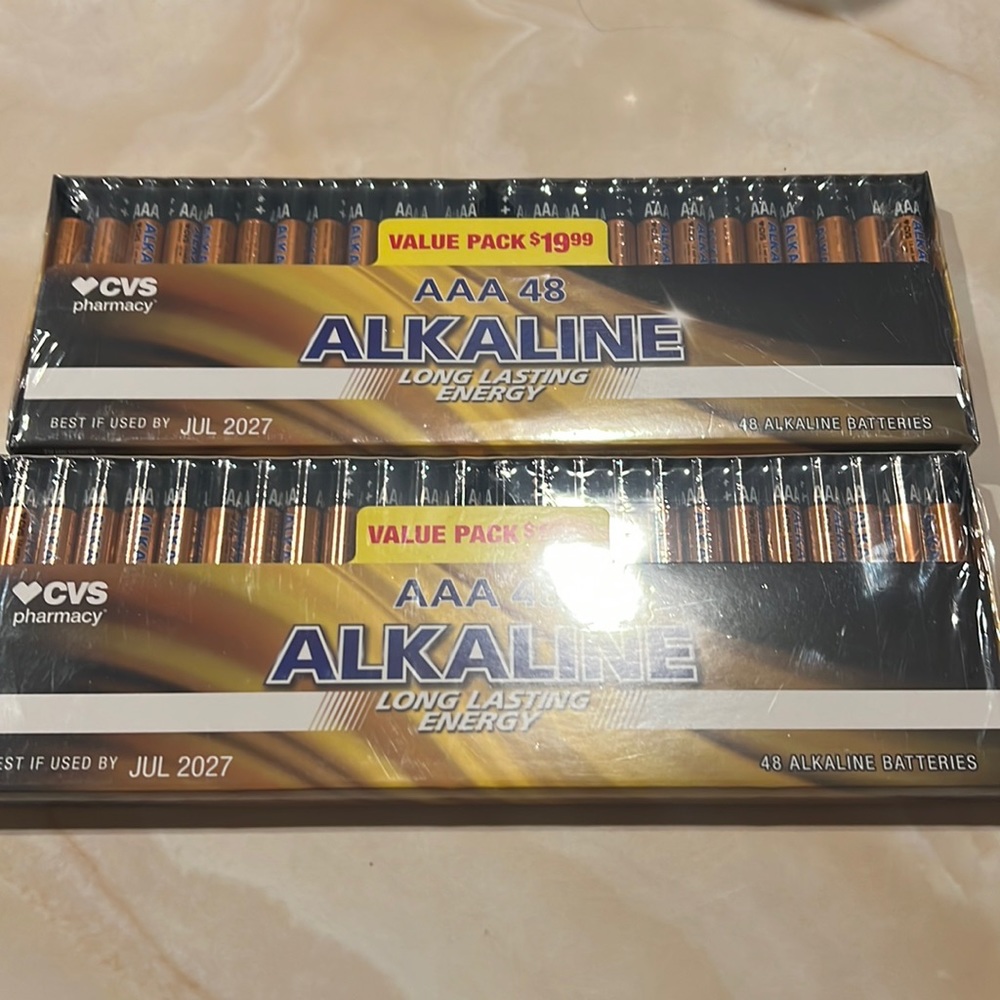 NWT 96pc (2-48ct) Alkaline Long Lasting Energy AAA Batteries